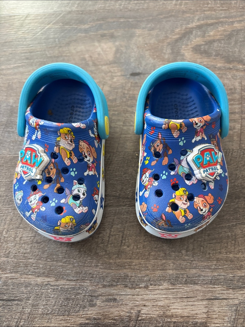 Crocs Kids Blue Paw Patrol Printed Clog-Style Slip-Ons - Bundle